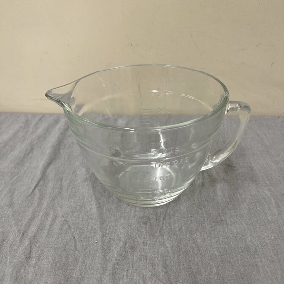 Anchor Hocking 2 Qt 8 Cup Glass Measuring Cup Batter Mixing Bowl USA FS Charity - Picture 1 of 9